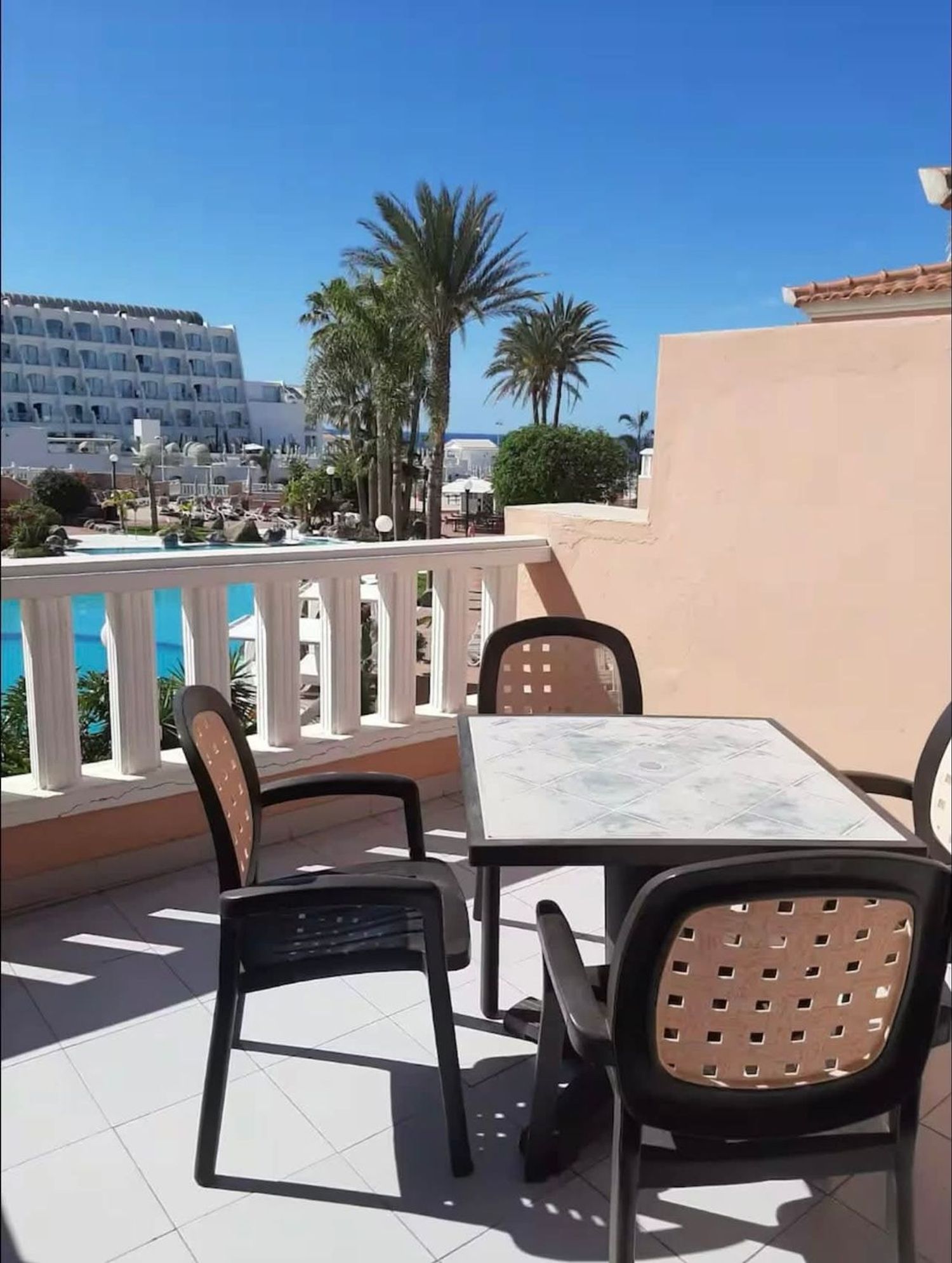 Piso en calle Londres, 3 - Foto 2