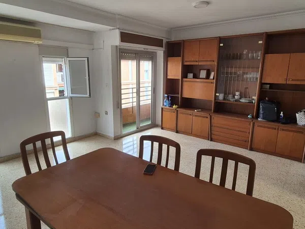 Piso en Barrio Playa de la Malvarrosa