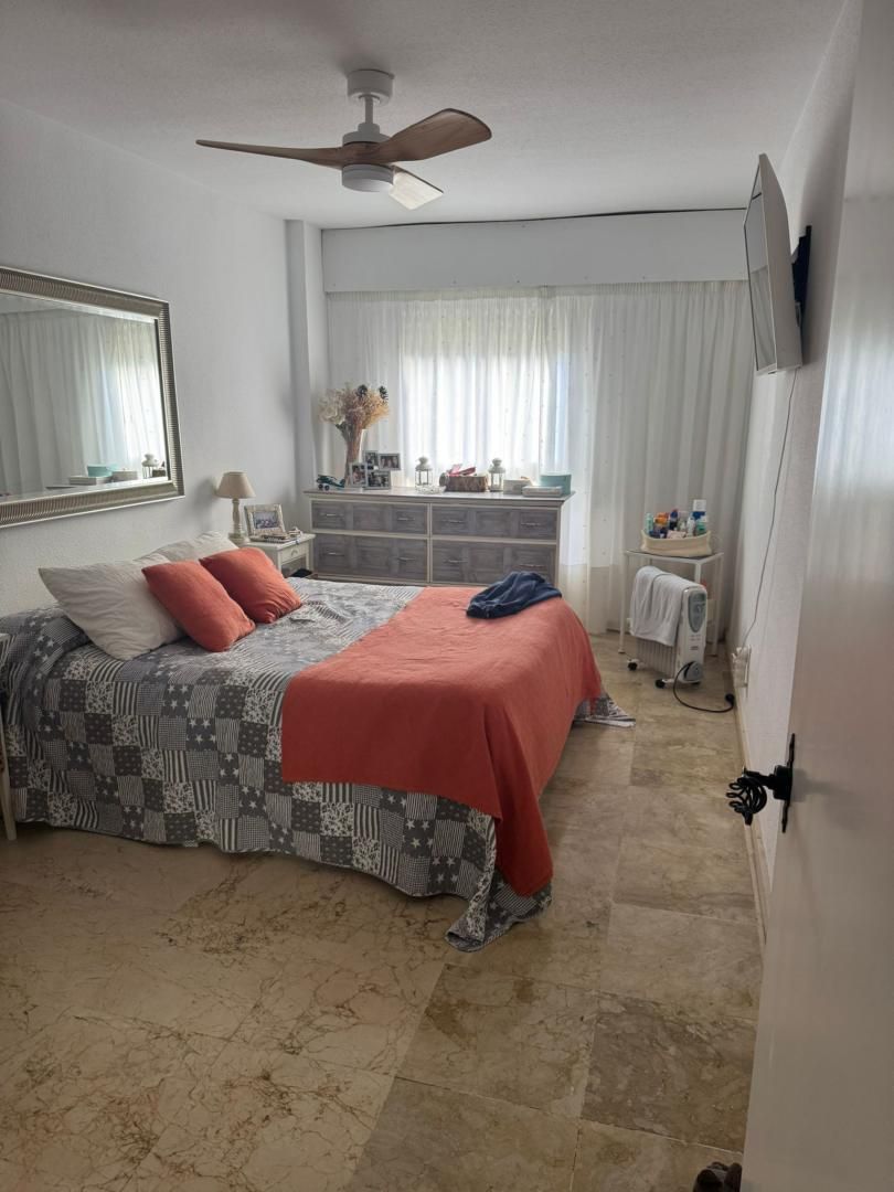 Piso en  Avenida de Kansas City 26 - Foto 2