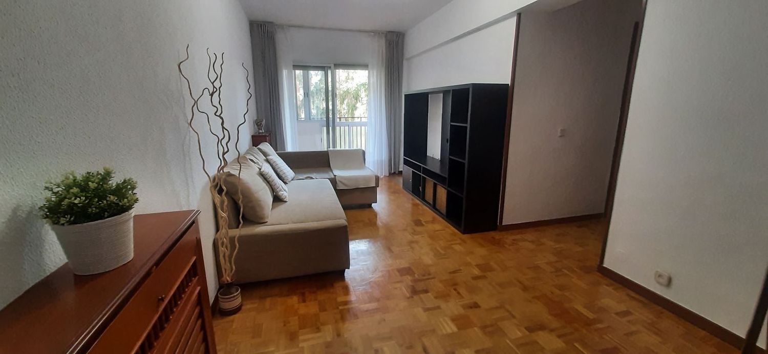 Piso en Barrio Pinar del Rey - Foto 2