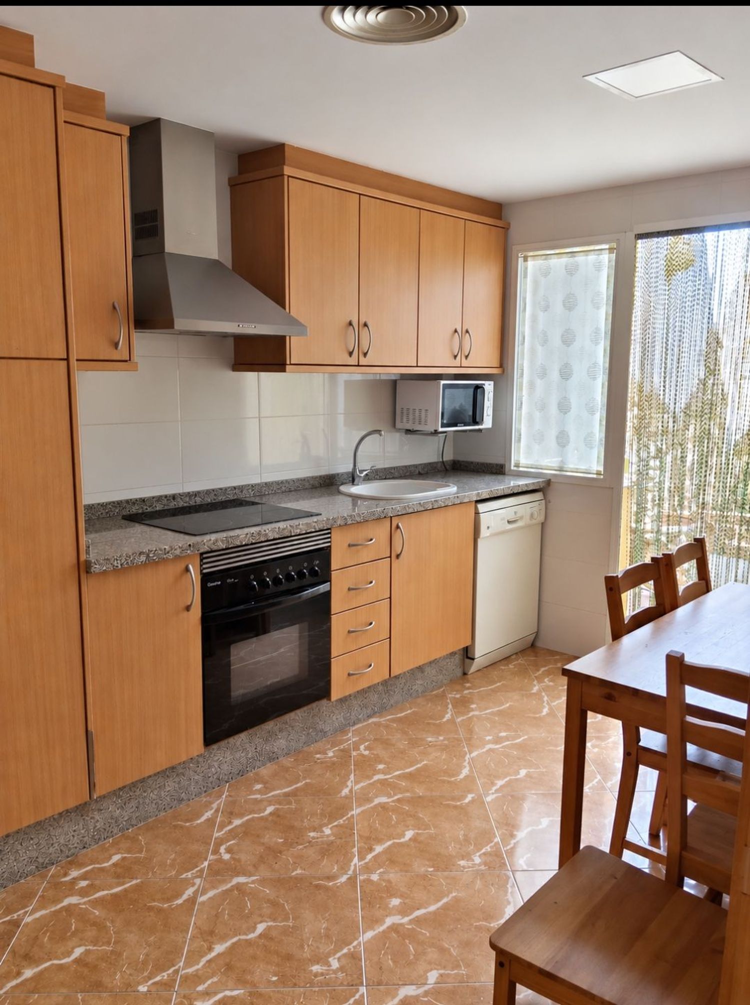 Chalet adosado en Simat de la Valldigna - Foto 8