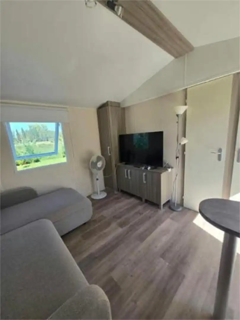 Chalet en distrito de carracedelo,ponferrada - Foto 3