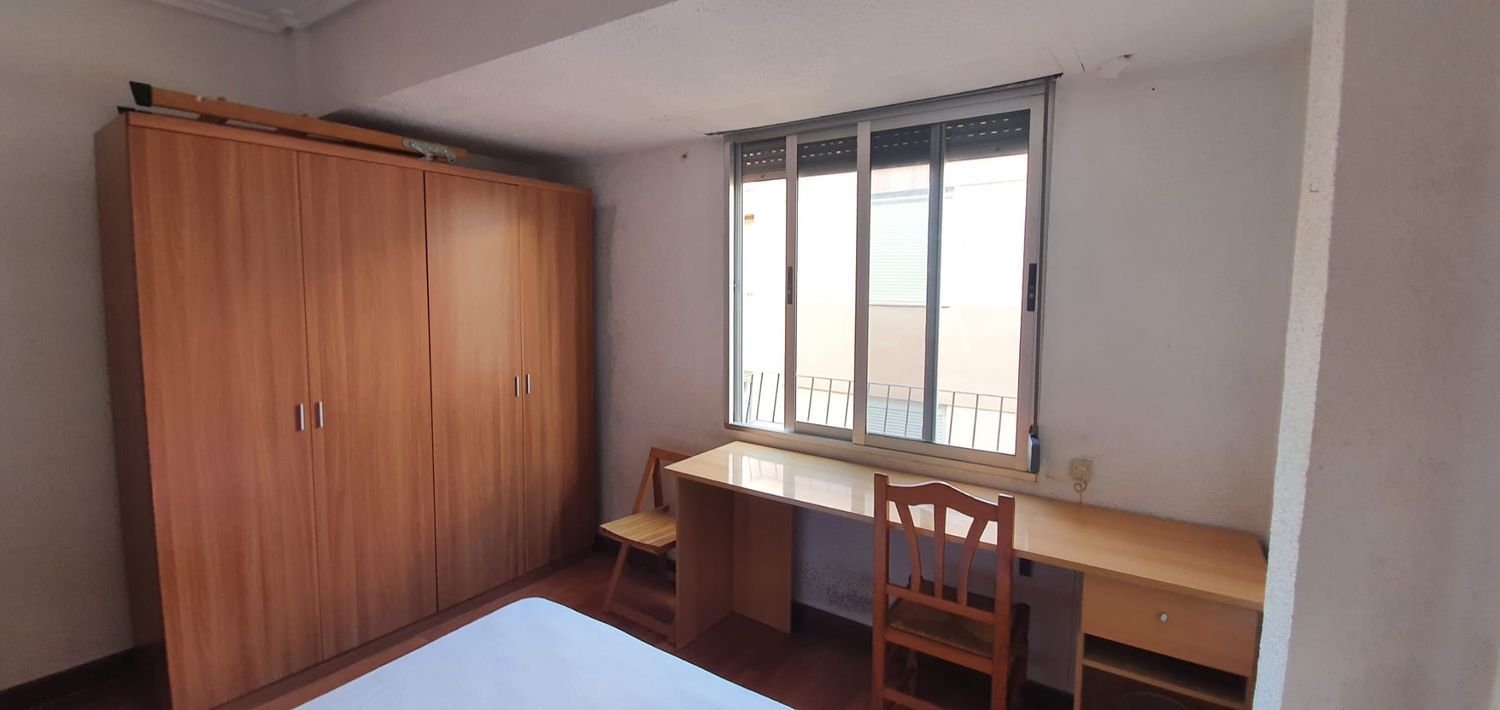 Piso en Calle de l'Arquitecte Ros, 58, Zona Ensanche-Parque oeste - Foto 4