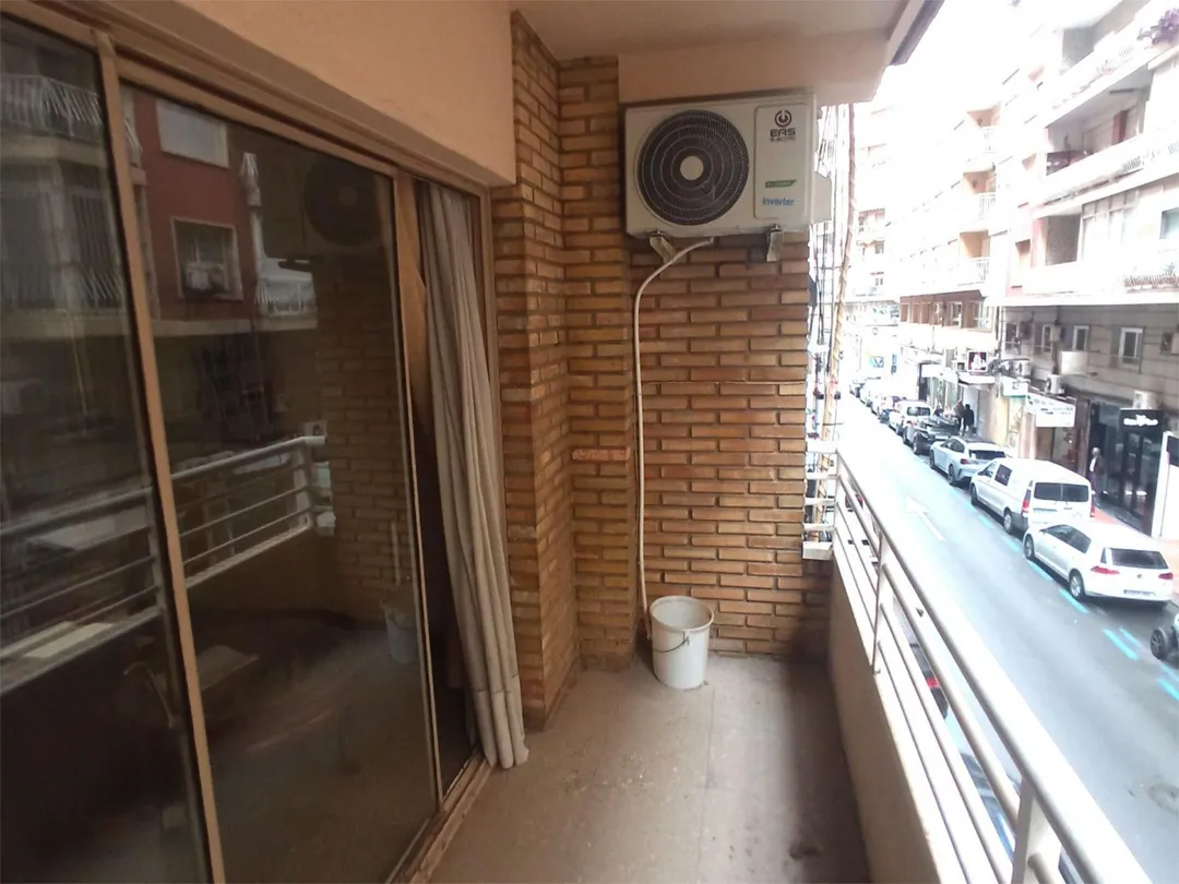 Piso en  Calle Escultor Roque López 1 - Foto 9