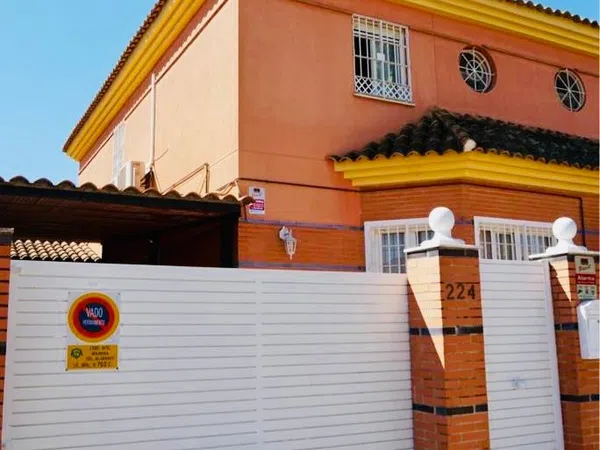 Chalet pareado en Avenida Mariana de Pineda, 222, Centro, Centro - Foto 1