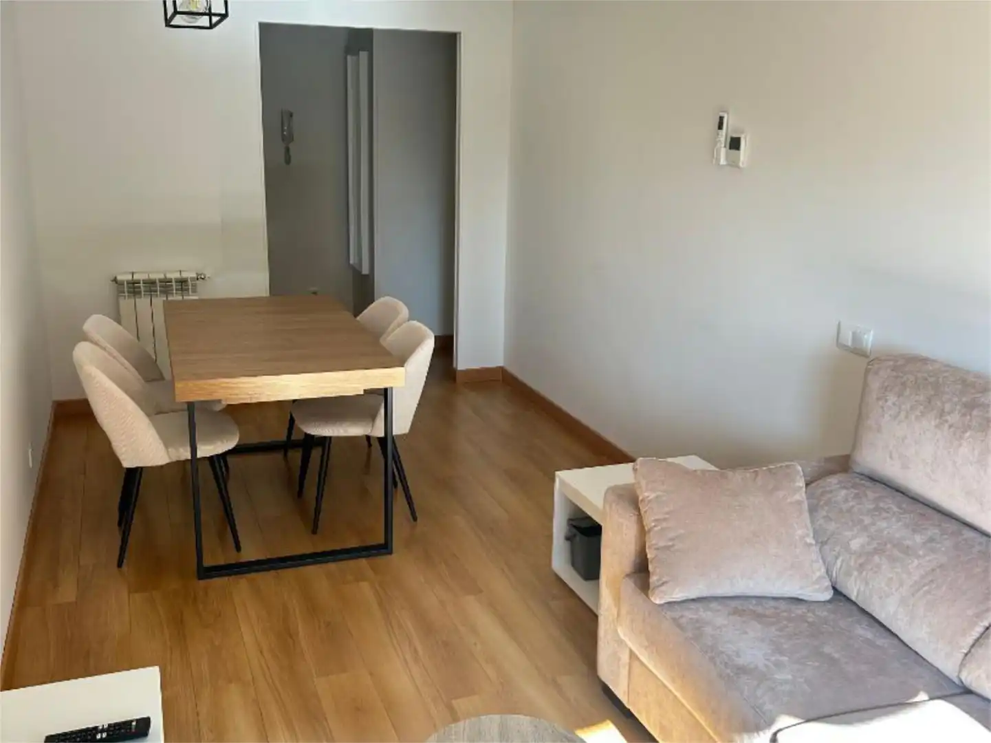 Piso en  Calle de Fermín Caballero 89 - Foto 3