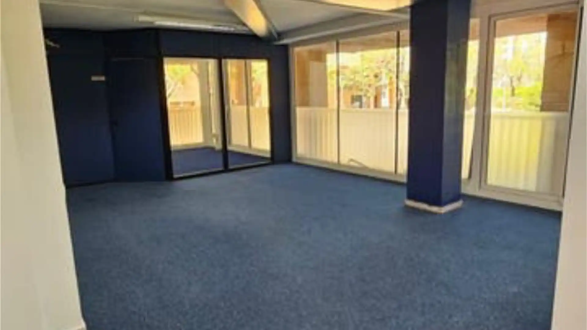 Local comercial en Residencial TV3 - Foto 1