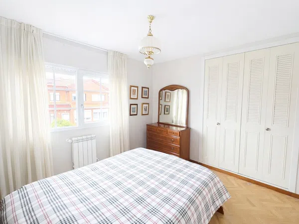 Chalet adosado en Urb. nuevo gales Barrio Monte Rozas - Foto 23