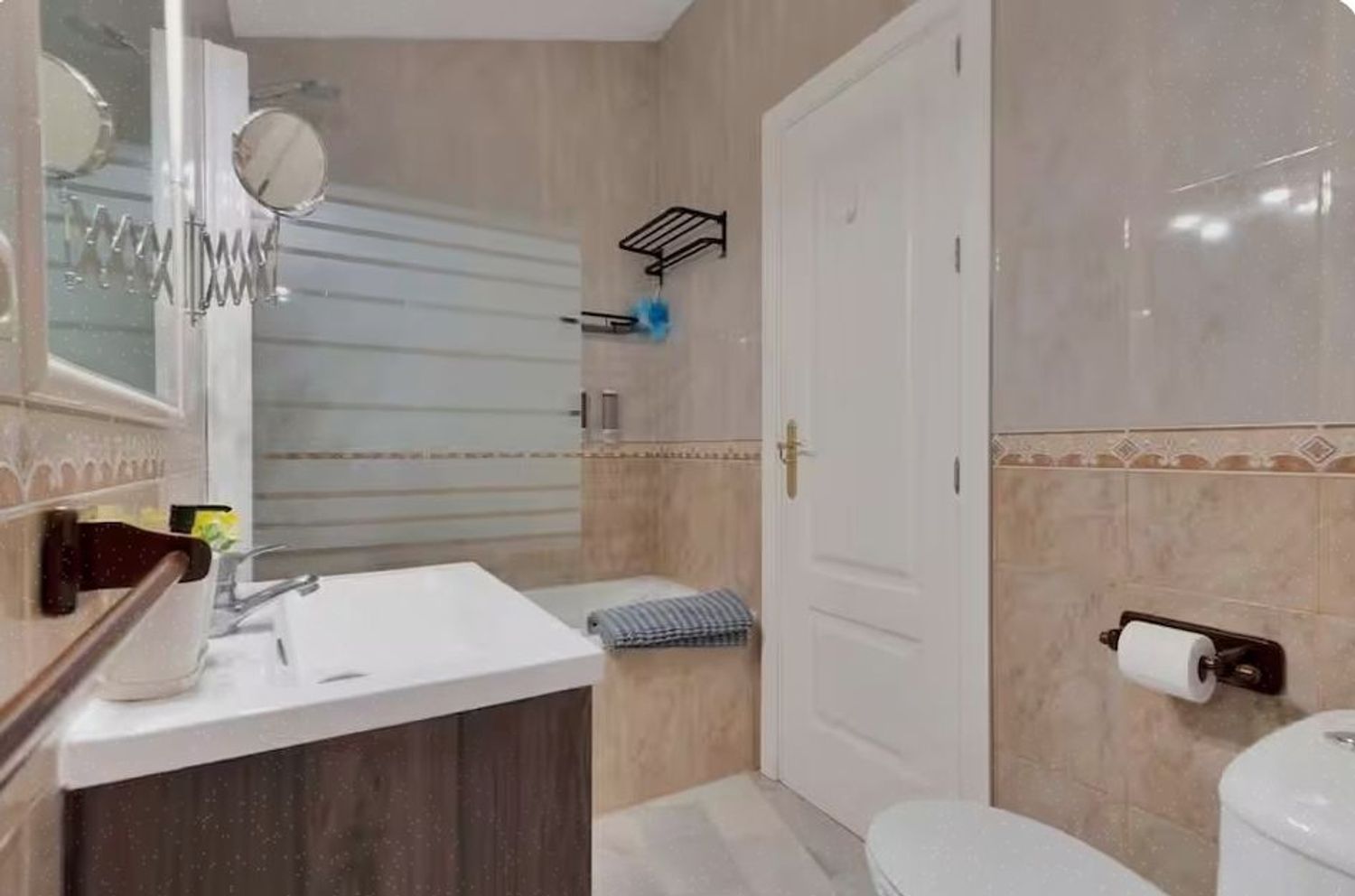 Chalet adosado en Avenida Benajarafe, 213, Reserva de Marbella - Foto 10