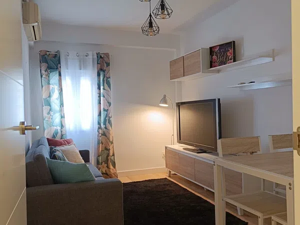 Piso en calle de Emilio Castelar, 62 - Foto 1