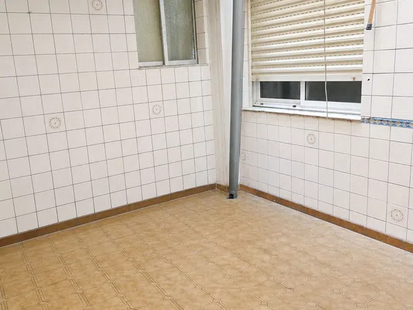 Piso en Calle del Doctor Bergez, 56, Carolinas Altas - Foto 2