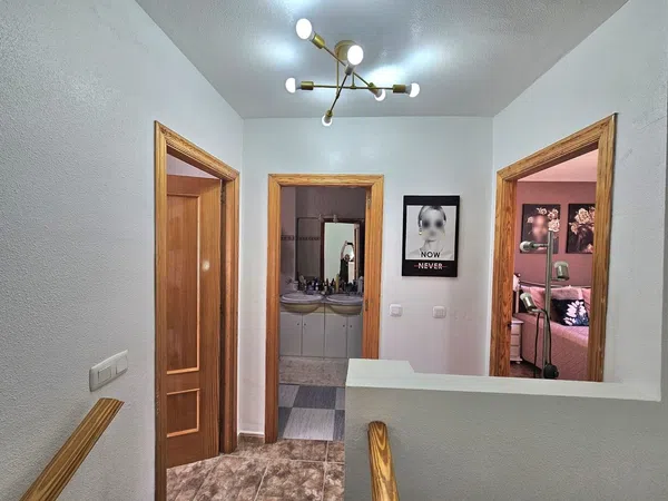 Chalet pareado en Calle Leman, 5, Zona Lago - Los Almendros - Foto 16