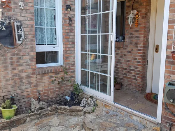 Chalet adosado en Calle Aguamarina, 14, El Guijo - Colonia España - Colonia San Antonio - Foto 2