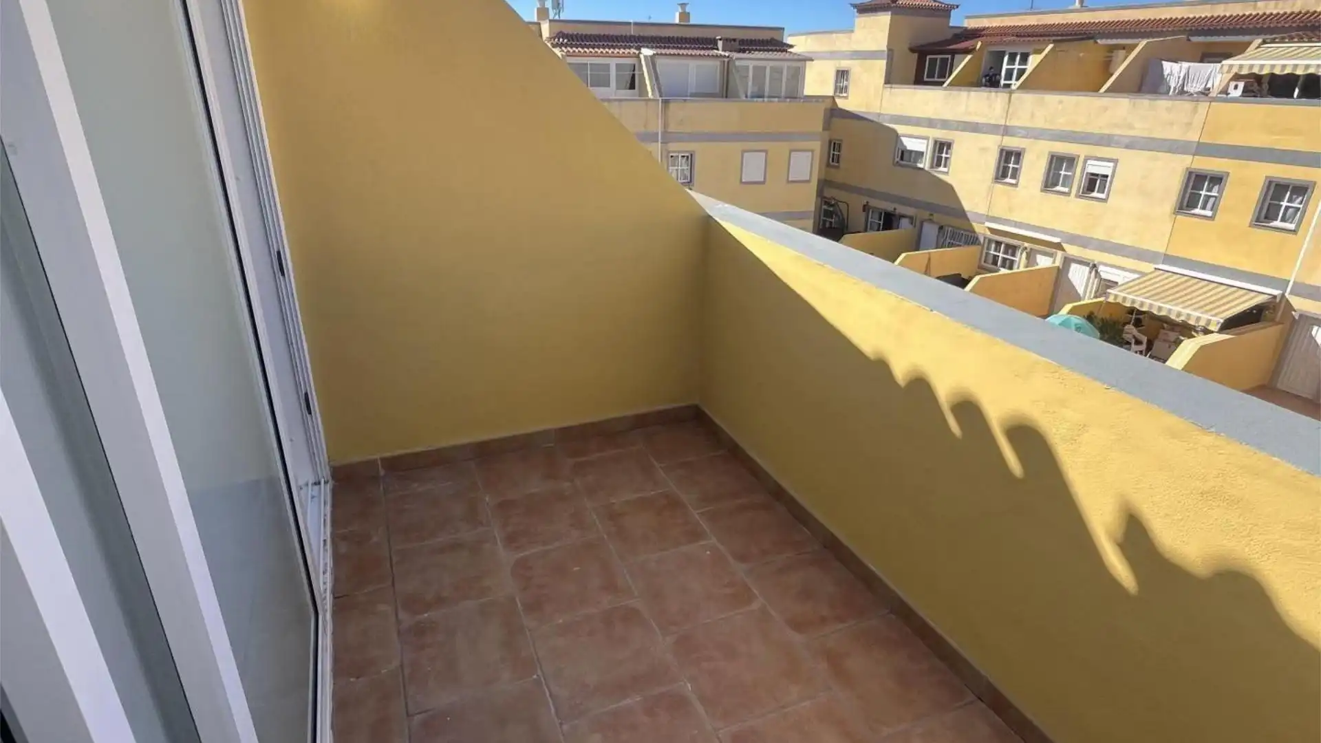 Piso en  Calle Llano Mora 11 - Foto 15