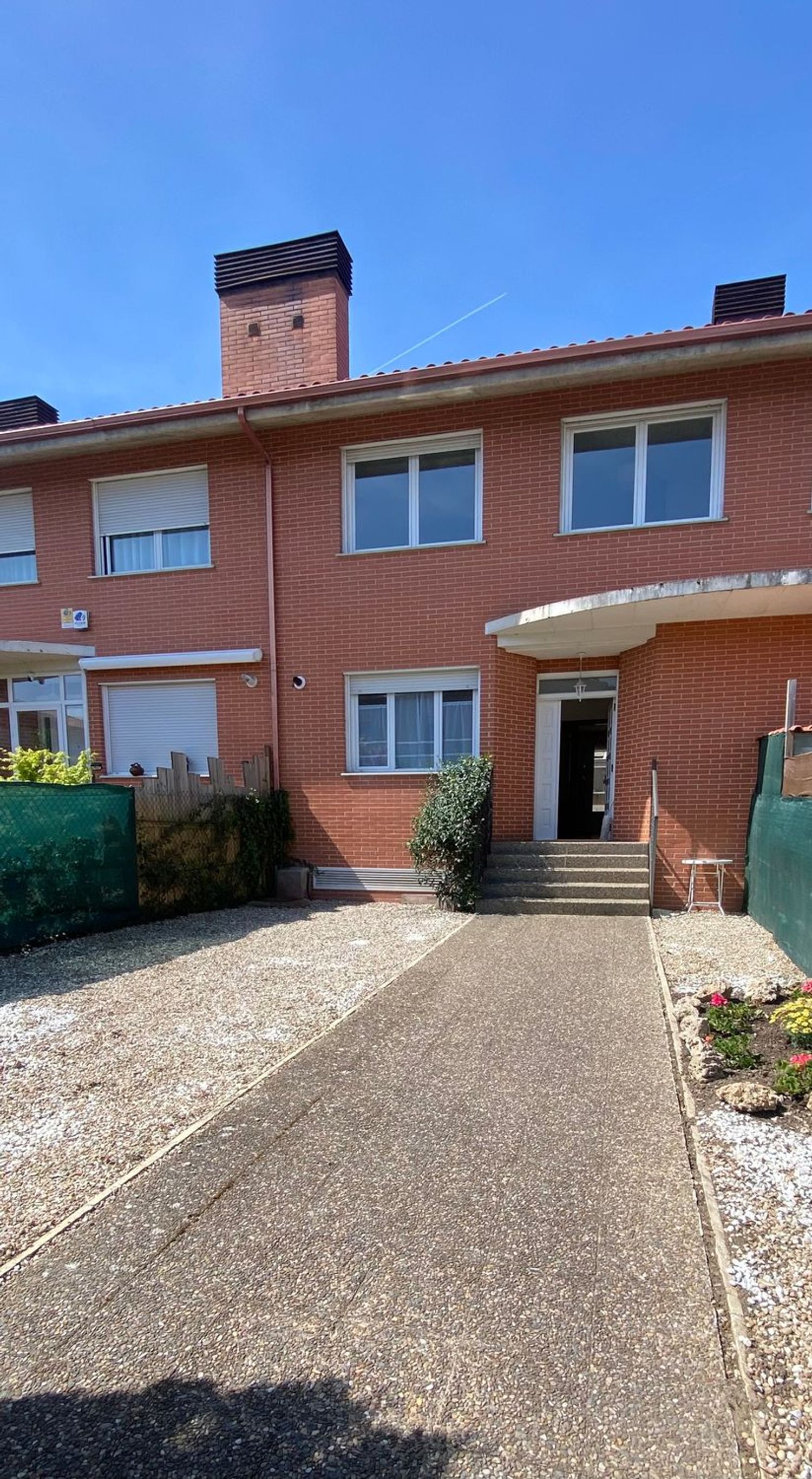 Chalet adosado en Calle Río Ugalde, 26, Lakua - Foto 2