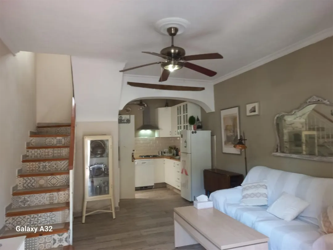 Dúplex en  Avinguda América 9