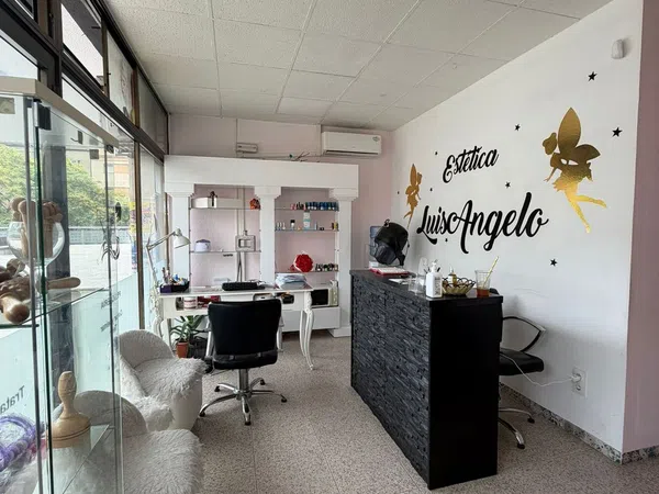 Local en Centro estético en Calle Bòbiles, 70, La Florida - Foto 3