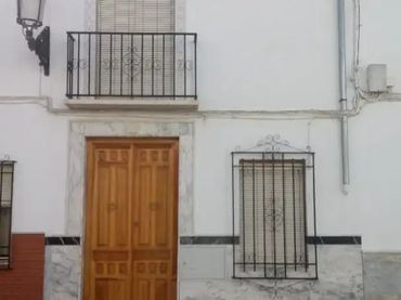 Casa adosada en  Calle Aguilar 55 - Foto 1