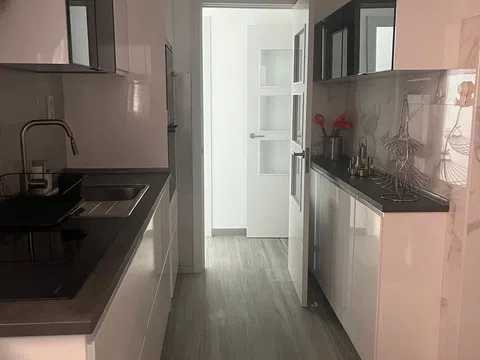 Piso en avenida parque central, 1