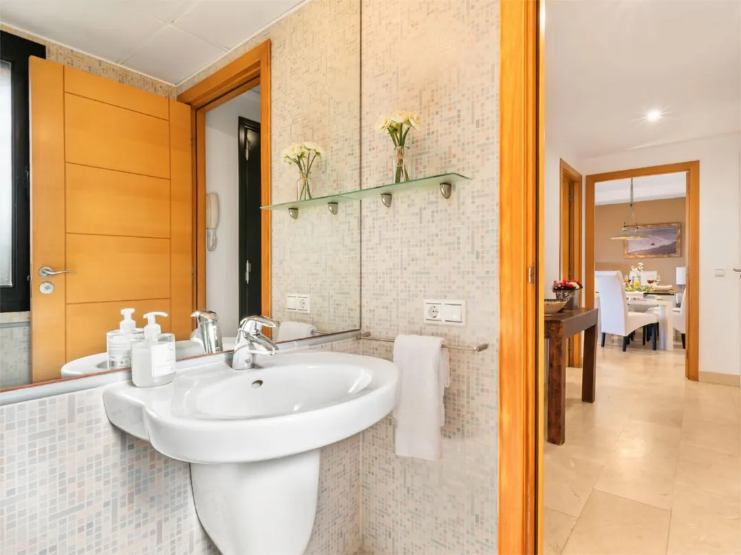 Casa adosada en  Calle Teodosio 12 - Foto 11