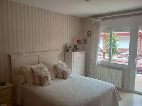 Chalet adosado en Avenida de Zaragoza, 44 - Foto 7