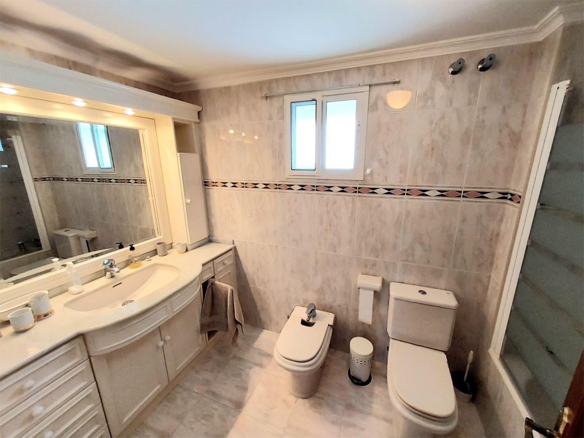 Piso en  Calle Don Cristian 5 - Foto 12