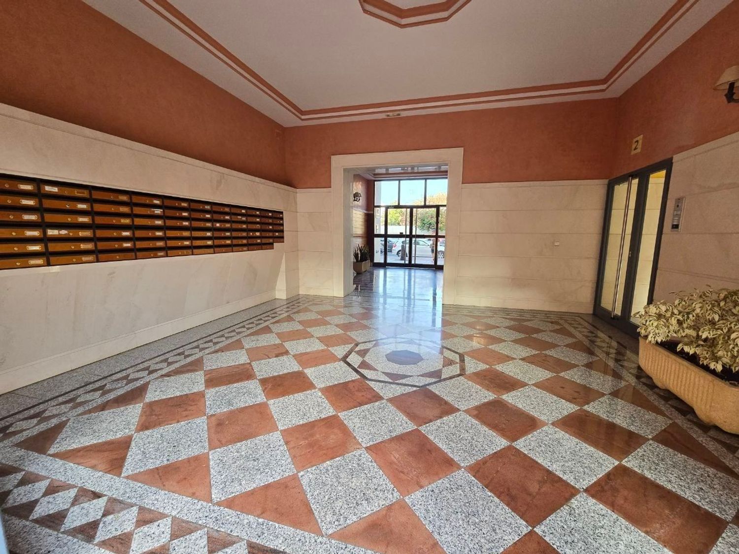Piso en Avenida del Gran Capitán, 47, Huerta de la Reina - Foto 2