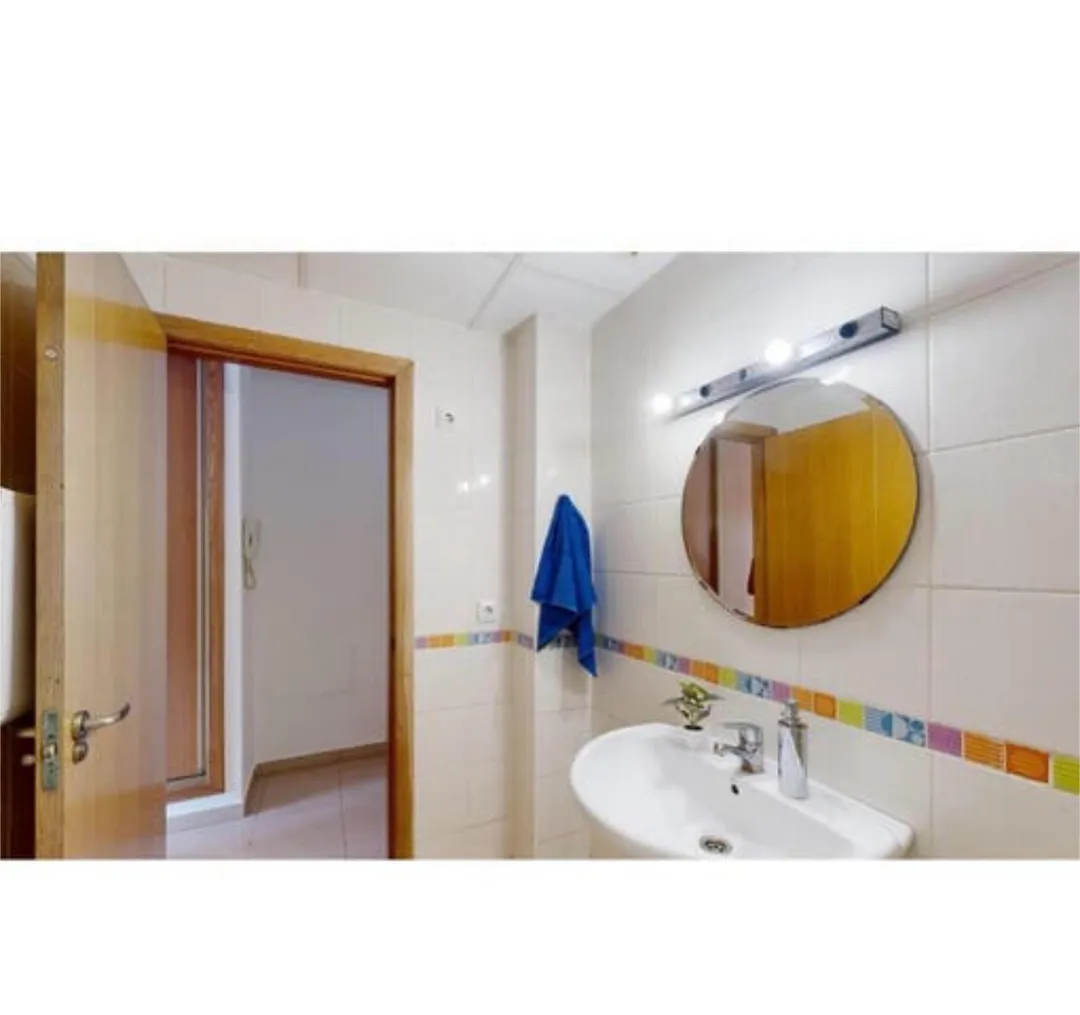 Estudio en Juan Carlos I - Foto 3