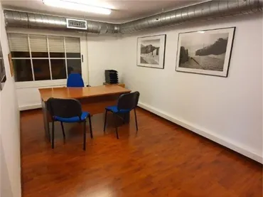 Local comercial en  Carrer d'Antoni Rubió i Lluch - Foto 17