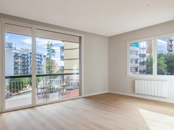 Piso en calle de València, 619