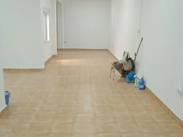 Local comercial en  Calle Guadalimar 13B - Foto 3