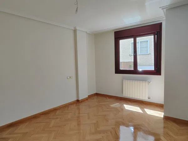 Piso en Calle Manuel Pedregal, 13, Salesas-Foncalada-Campoamor - Foto 6