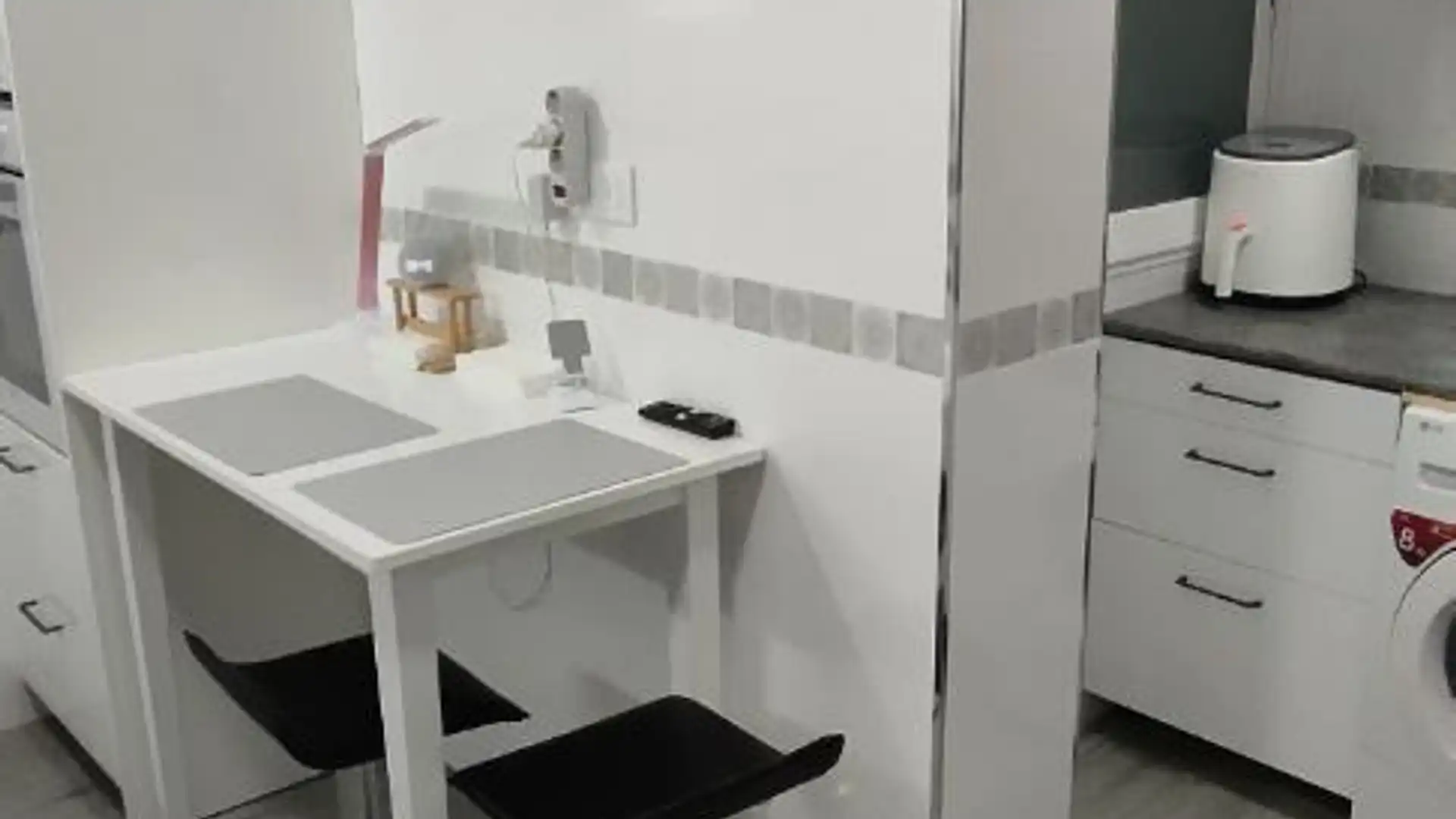 Piso en  Calle Reina Victoria 21 - Foto 8