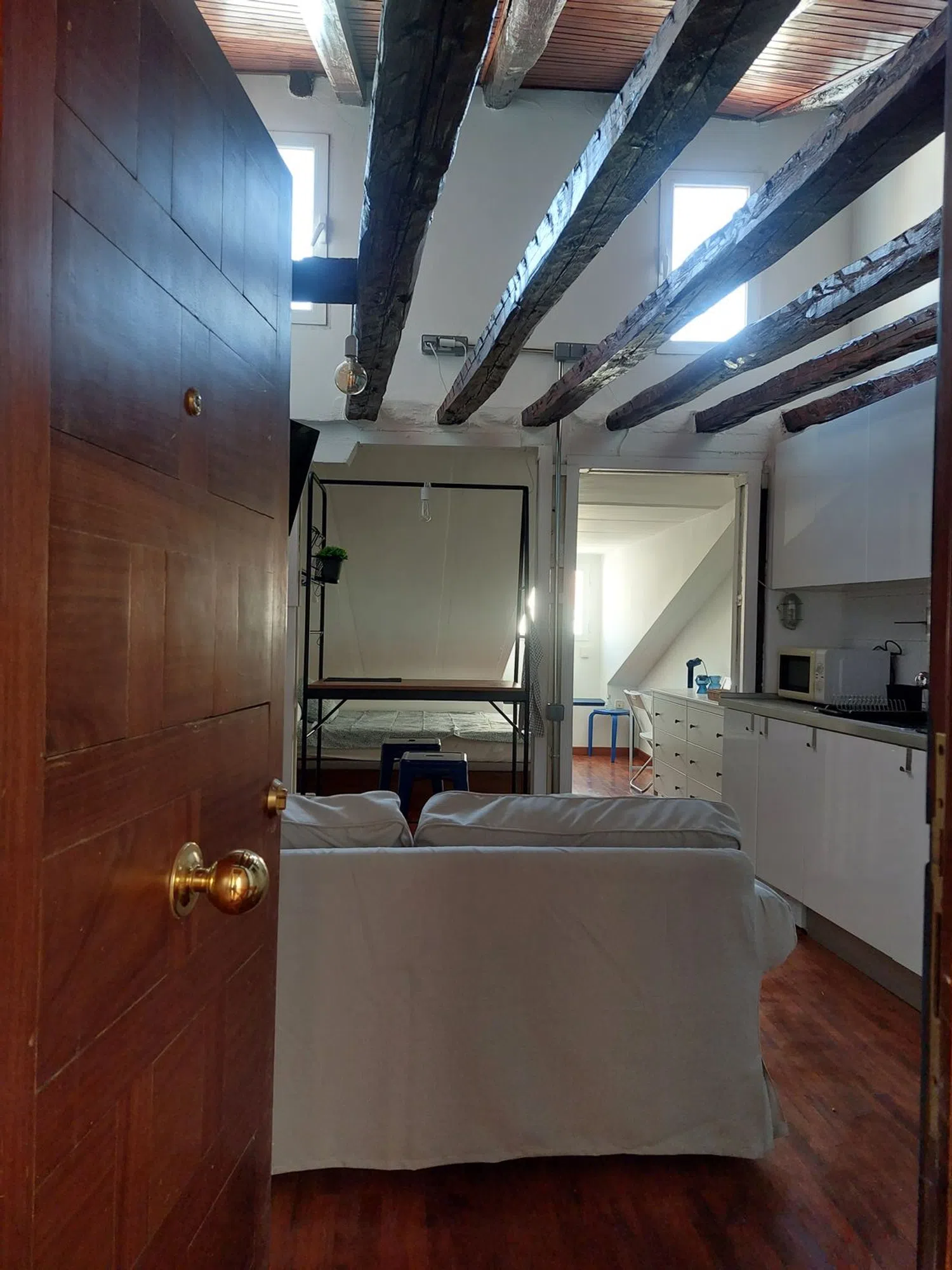 Estudio en calle del Oso, 13 - Foto 2