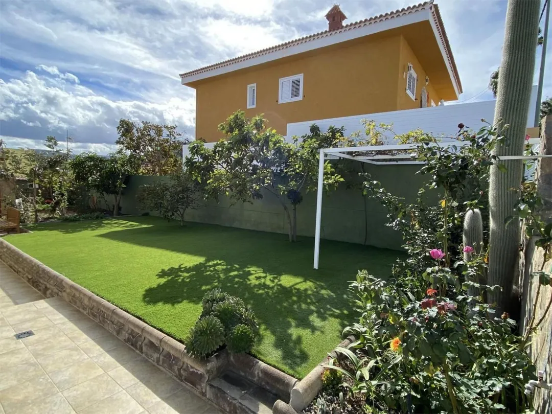 Chalet en  Avenida de la Democracia 39 - Foto 36