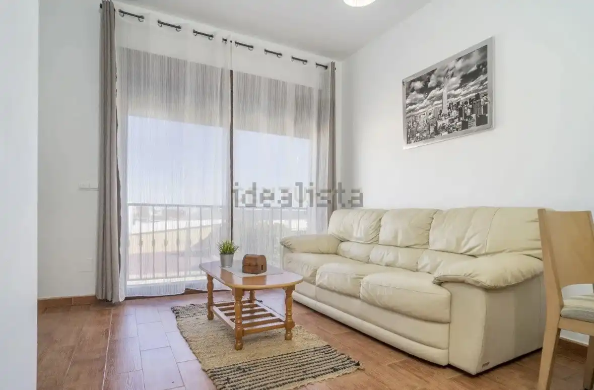 Piso en  Calle Hermanos Cortés 24 - Foto 4
