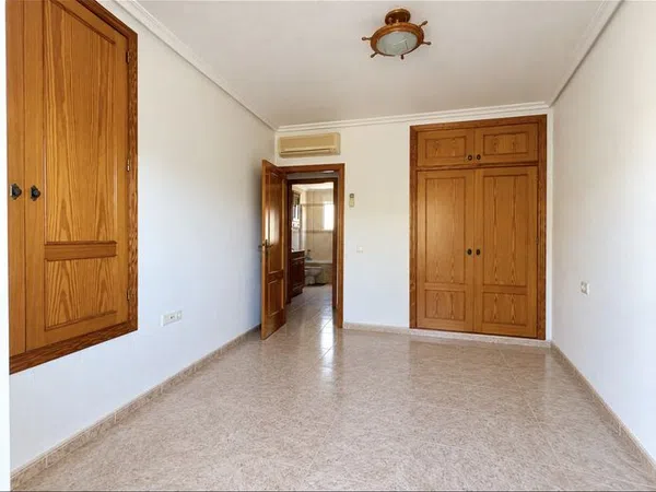 Chalet adosado en Calle los Rosales, 45, Los Peñascos-El Salero-Los Imbernones, Los Peñascos-El Salero-Los Imbernones - Foto 2
