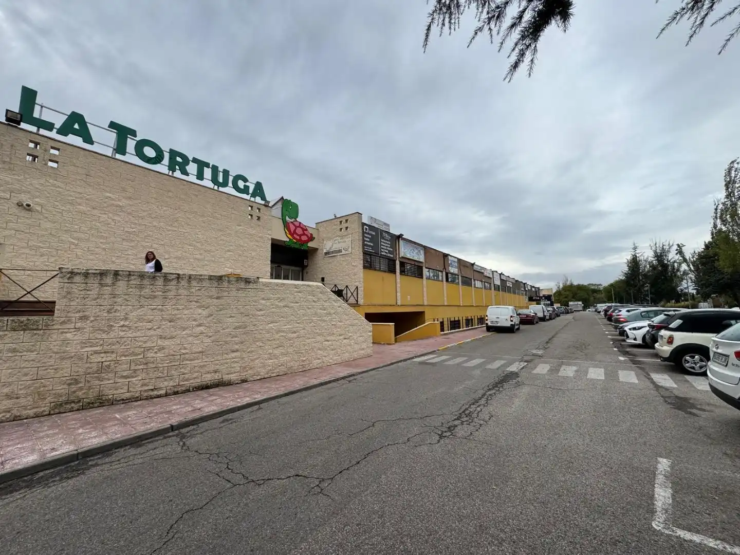 Local comercial en  Avenida de Atenas 2 - Foto 1
