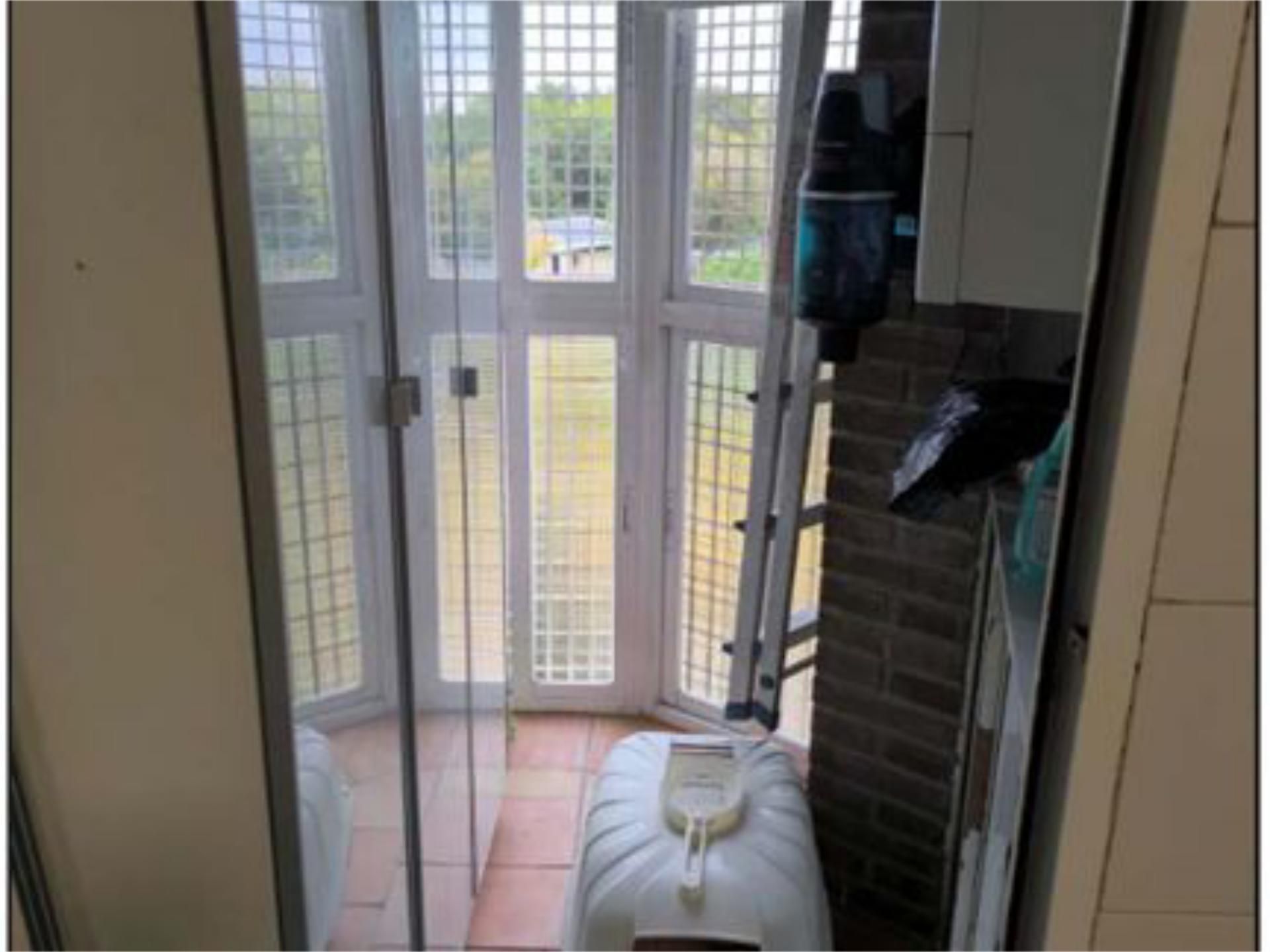 Piso en  Plaza del Moro Almanzor 12 - Foto 12