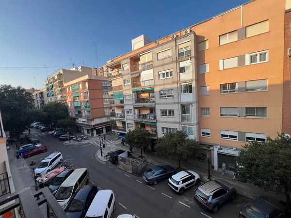 Piso en Calle del Poeta Mas y Ros, L'Illa Perduda - Foto 1