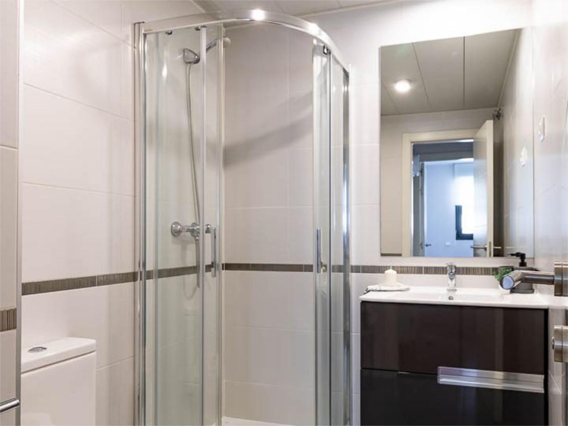 Piso en  Calle de Carlos y Guillermo Fernández Shaw 1 - Foto 28