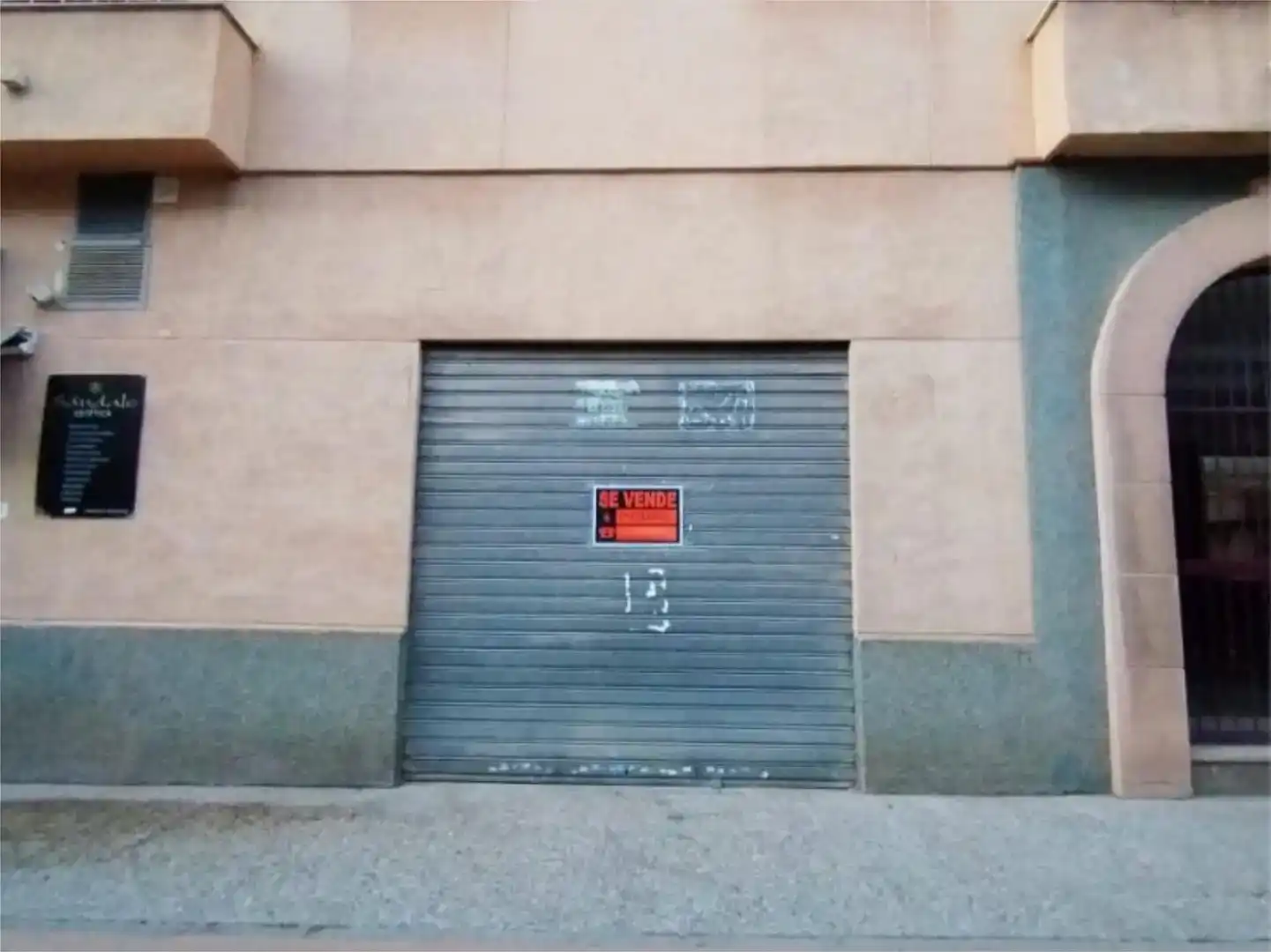 Local comercial en  Calle Torre de los Hidalgos 5 - Foto 5
