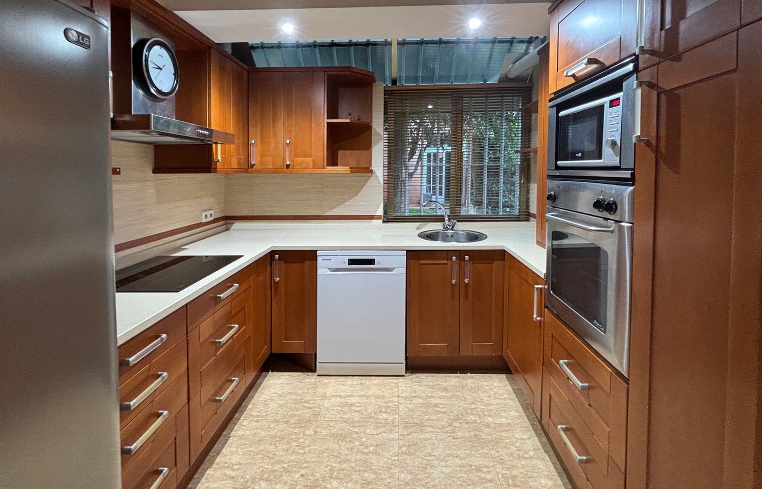 Chalet adosado en Calle de la Azalea, 155 - Foto 4