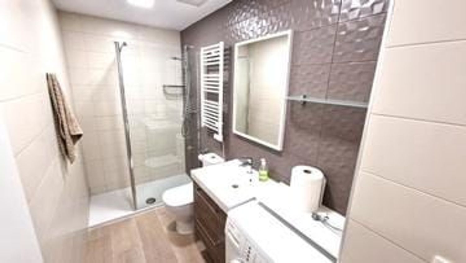 Estudio en calle de Viana, 18