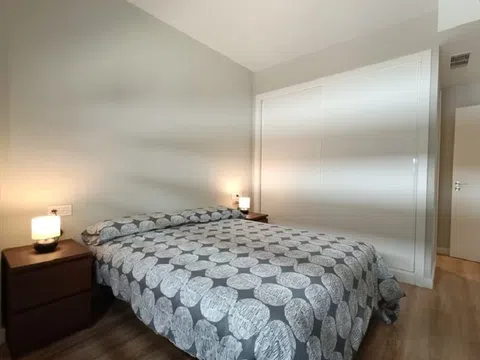 Piso en Av. Ricardo Soriano, 9