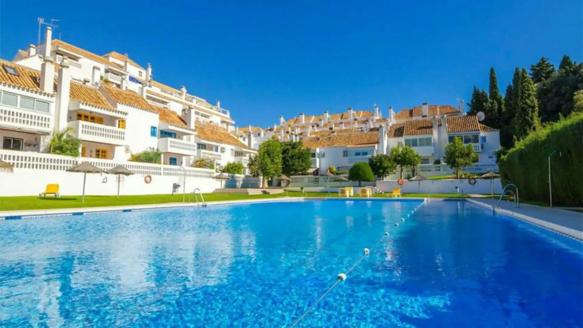 Casa adosada en  Avenida de Gran Bretaña 26 - Foto 1