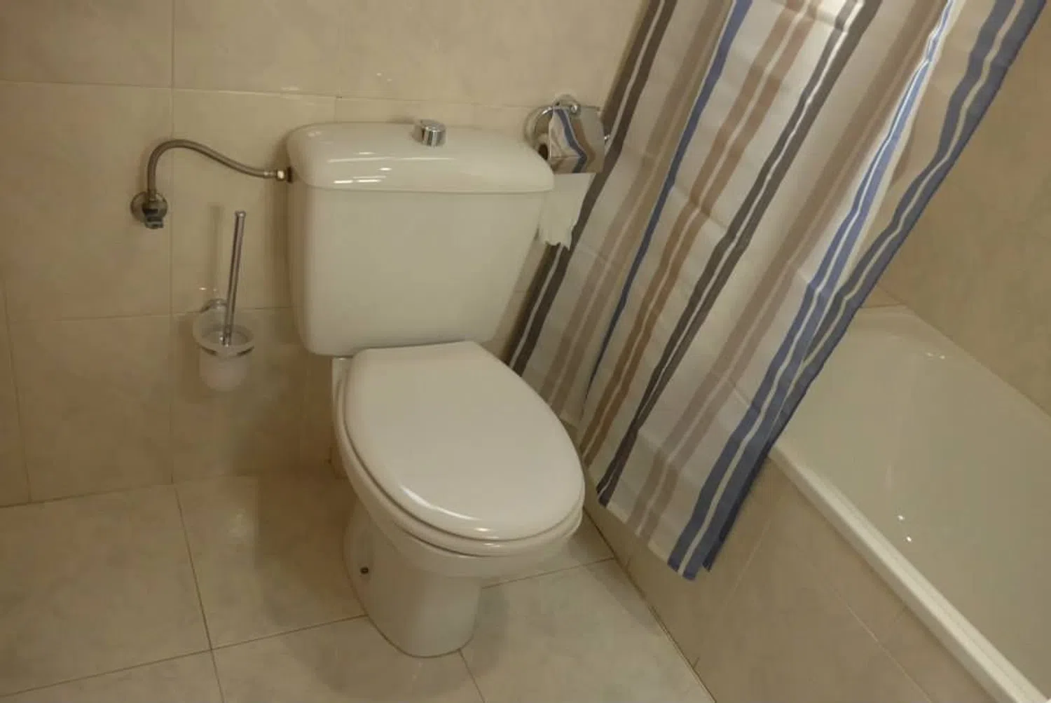 Piso en calle d'Agustina d'Aragó, 45 - Foto 10