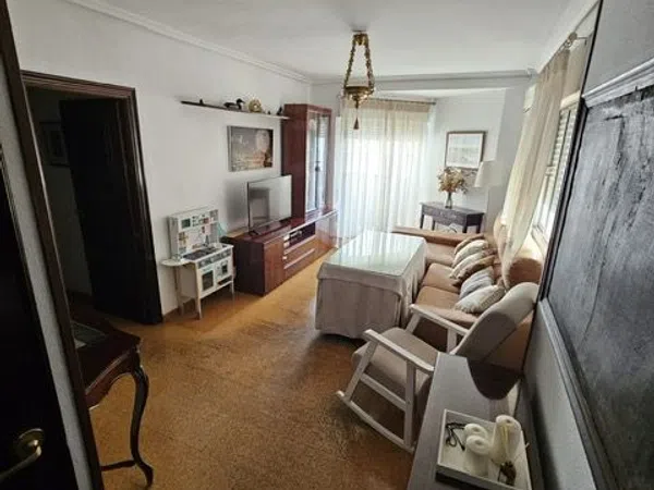 Piso en Calle Manuel Arellano, 8, Ronda de Triana-Patrocinio-Turruñuelo - Foto 1