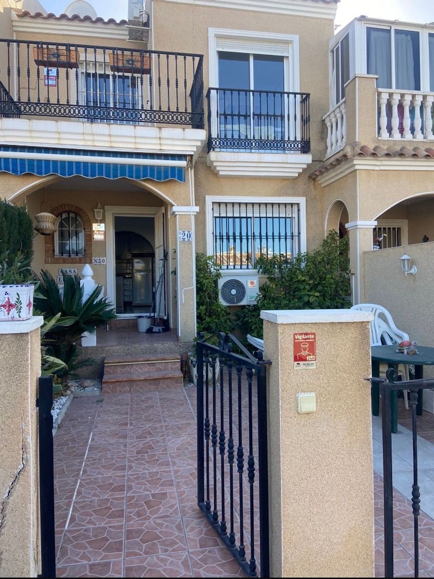 Chalet adosado en Avenida de la Mancha s/n - Foto 5