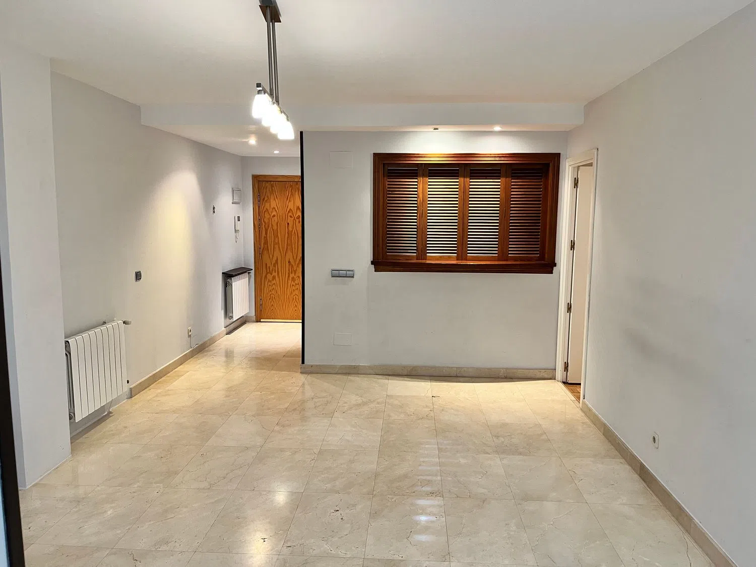 Piso en calle Valle del Roncal, 3 - Foto 3